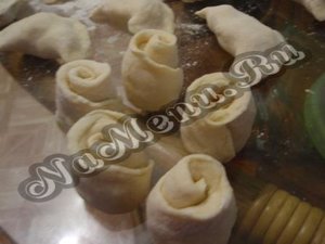 Вот такие пельмени-розочки готовы