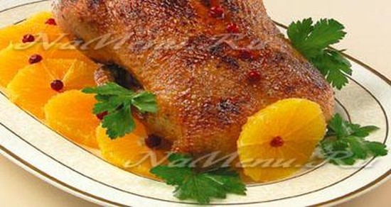 Утка с апельсинами и корицей