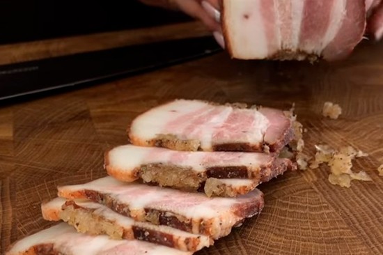 Как посолить сало в домашних условиях вкусно: пошаговый рецепт
