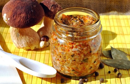 Грибная икра из вареных грибов: самый вкусный рецепт на зиму с фото 