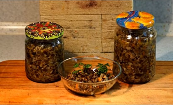 Грибная икра из вареных грибов: самый вкусный рецепт на зиму с фото 