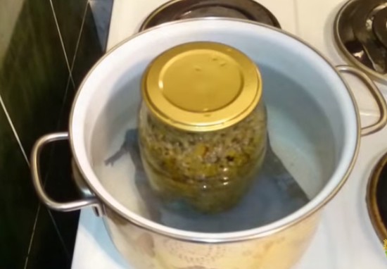 Грибная икра из вареных грибов: самый вкусный рецепт на зиму с фото 