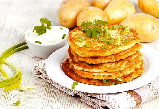 Драники из картошки - рецепт с фото пошагово на сковороде (самые вкусные)