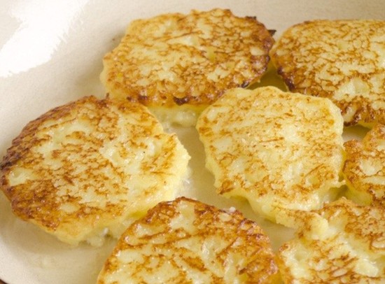 Драники из картошки - рецепт с фото пошагово на сковороде (самые вкусные)