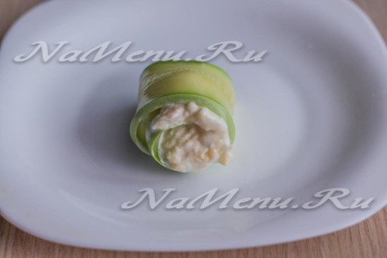 Рулетики из кабачков с разными начинками: рецепты с фото пошагово