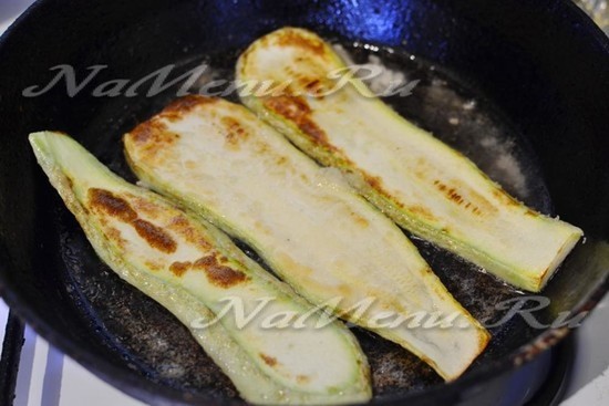 Рулетики из кабачков с разными начинками: рецепты с фото пошагово