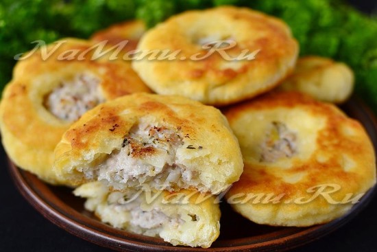 Беляши с мясом: очень вкусный домашний рецепт на сковороде