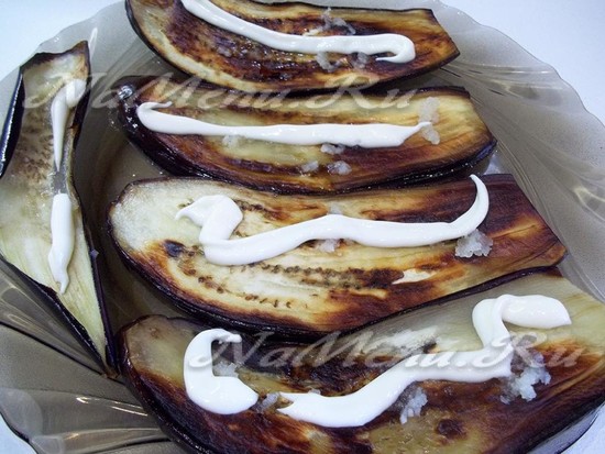Рулетики из баклажанов на праздничный стол: рецепты с фото (самые вкусные)