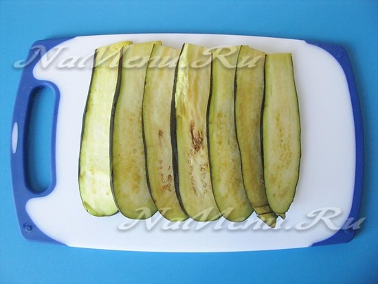 Рулетики из баклажанов на праздничный стол: рецепты с фото (самые вкусные)
