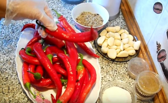 Абхазская аджика домашняя - рецепт самой вкусной (фото пошагово)
