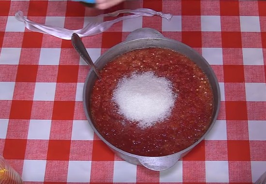 Абхазская аджика домашняя - рецепт самой вкусной (фото пошагово)