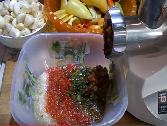 Абхазская аджика домашняя - рецепт самой вкусной (фото пошагово)