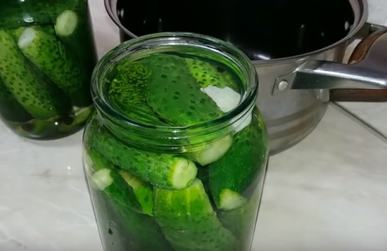 Консервирование огурцов на зиму очень вкусные в литровых банках: рецепты с фото