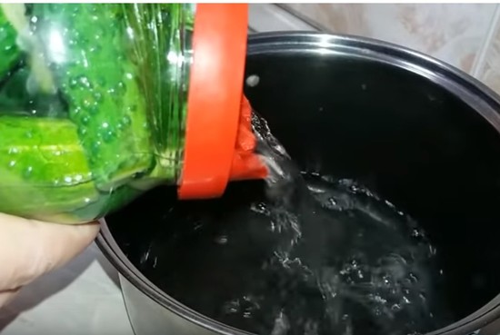 Консервирование огурцов на зиму очень вкусные в литровых банках: рецепты с фото