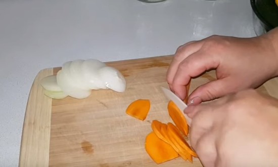Консервирование огурцов на зиму очень вкусные в литровых банках: рецепты с фото