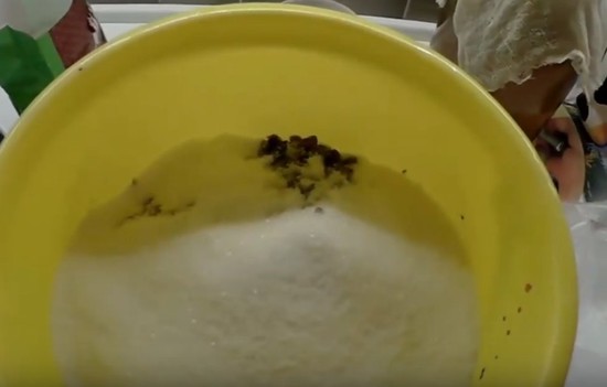 Вино из рябины черноплодной в домашних условиях: рецепт пошагово, видео