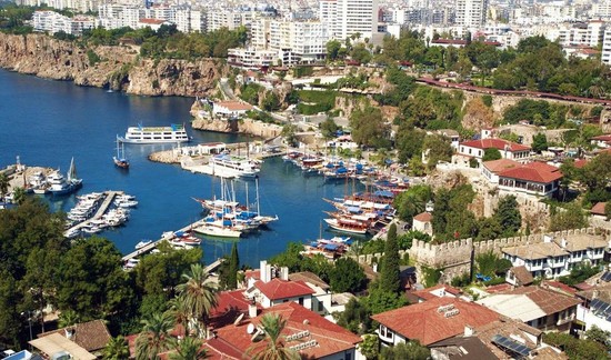 Куда поехать отдыхать в сентябре 2020 за границу на море недорого: с визой и без визы, с детьми (цены, фото)