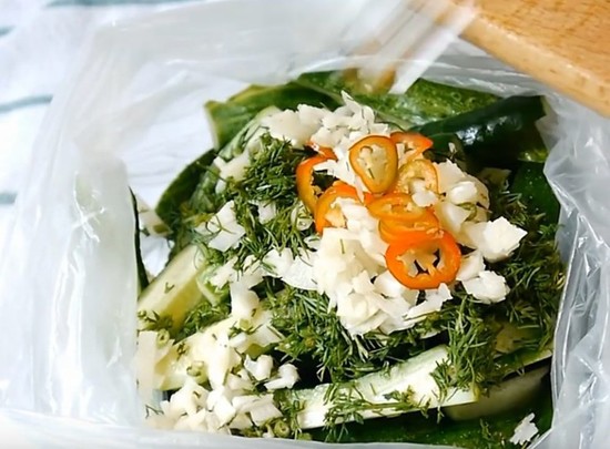 Малосольные огурцы в пакете — быстрый рецепт за 5 минут: рецепт с фото, вкусно