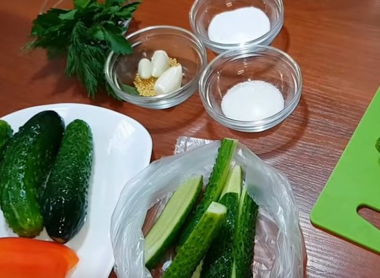 Малосольные огурцы в пакете — быстрый рецепт за 5 минут: рецепт с фото, вкусно