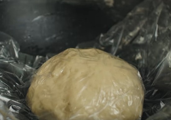пленкой накрыть