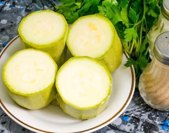 разрезают на куски