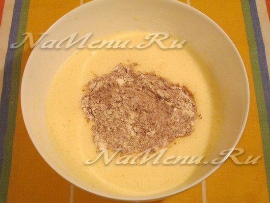 муку и порошок какао