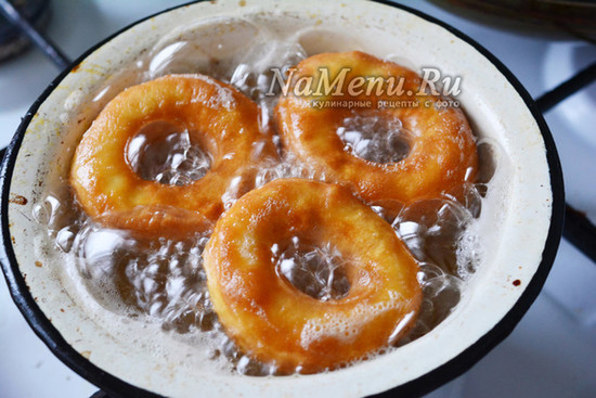 жарить пончики в масле