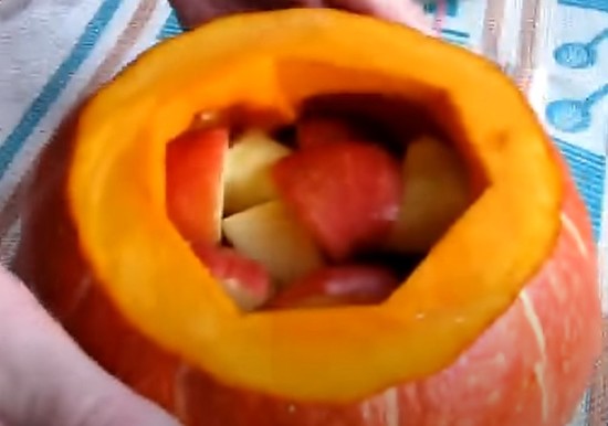 наполнить яблоками