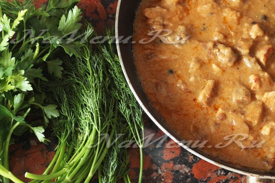 Гуляш с томатной пастой