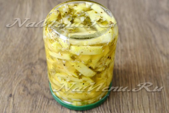 закатать банки крышками