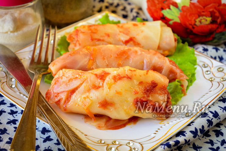 Голубцы с мясом и рисом в кастрюле
