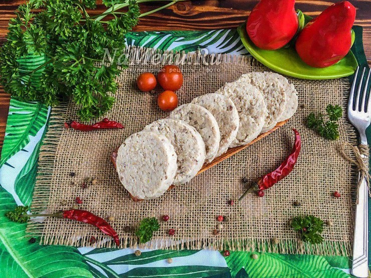 Куриная колбаса в домашних условиях с желатином в бутылке