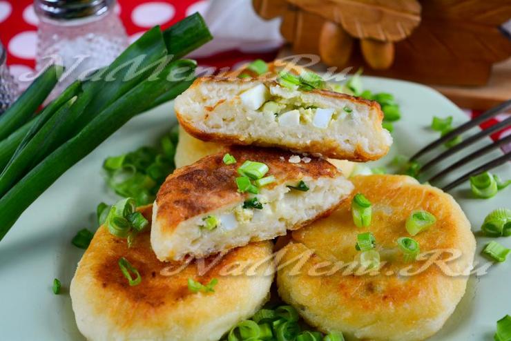 Картофельные зразы с яйцом и луком