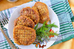 Оладьи из куриной печени с морковью и луком