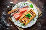 Лаваш с сыром и яйцом на сковороде