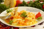 Минтай в мультиварке с морковью и луком со сметаной