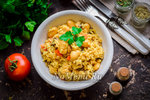 Жареный рис с фасолью и грибами