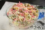 Салат из редьки с курицей и жареным луком – простой и вкусный