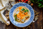 Как вкусно приготовить минтай с овощами
