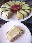 Рис с тунцом в кольце из цукини