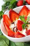 Рецепт летнего салата с клубникой