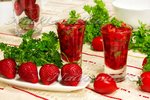 Сальса из клубники и помидоров
