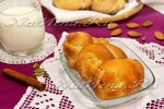 Сдобные булочки из дрожжевого теста на молоке