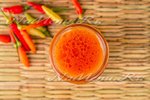 Томатный соус с перцем чили на зиму