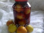 Компот из груш и черноплодной рябины