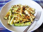 Салат из кабачков-гриль с чесноком