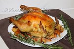 Запеченная курица с яблоками и розмарином