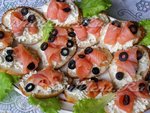 Бутерброды с семгой и яйцом