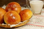 Сдобные булочки с изюмом