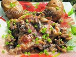 Запеченные окорочка с грибами под сливками